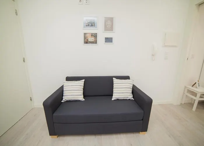 Oporto Guest Amparo Dollhouse